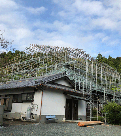 寺院素屋根足場施工　岡村総建
