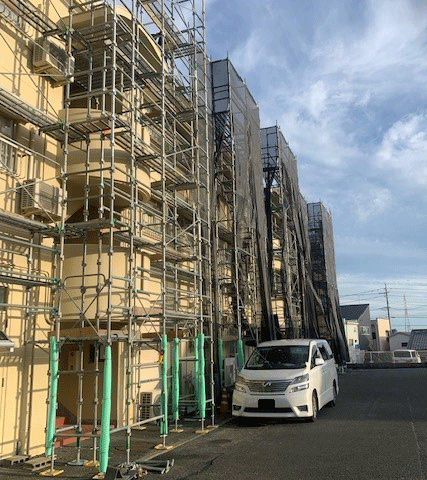 外壁塗装足場　岡村総建