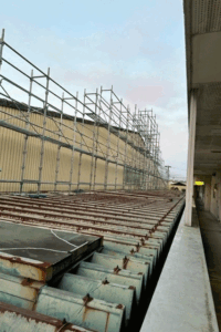屋根上足場施工岡村総建