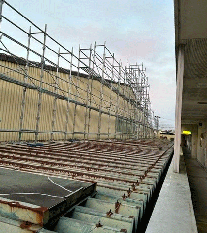 屋根上足場施工岡村総建